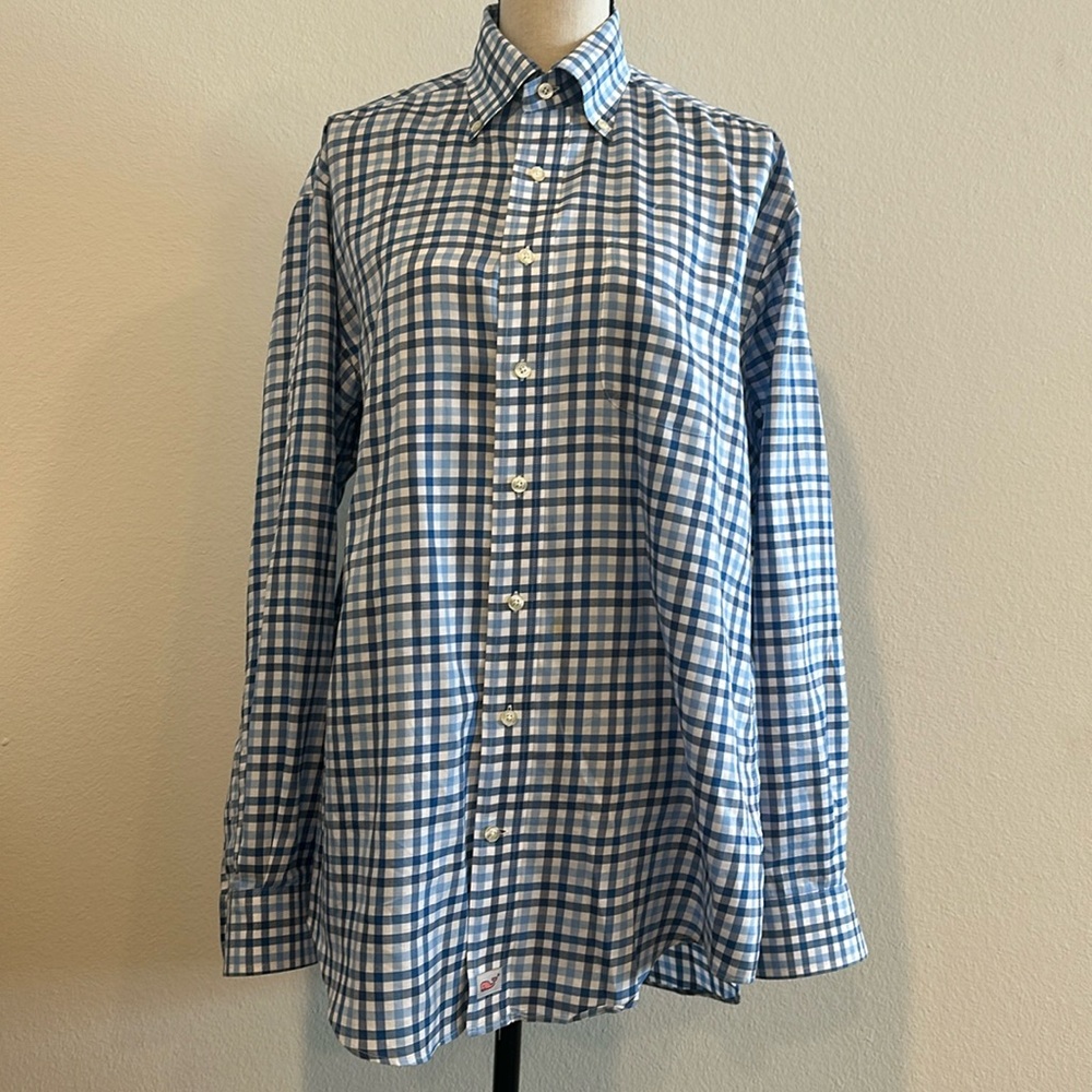 Men’s Vineyard Vines Button Down Shirt